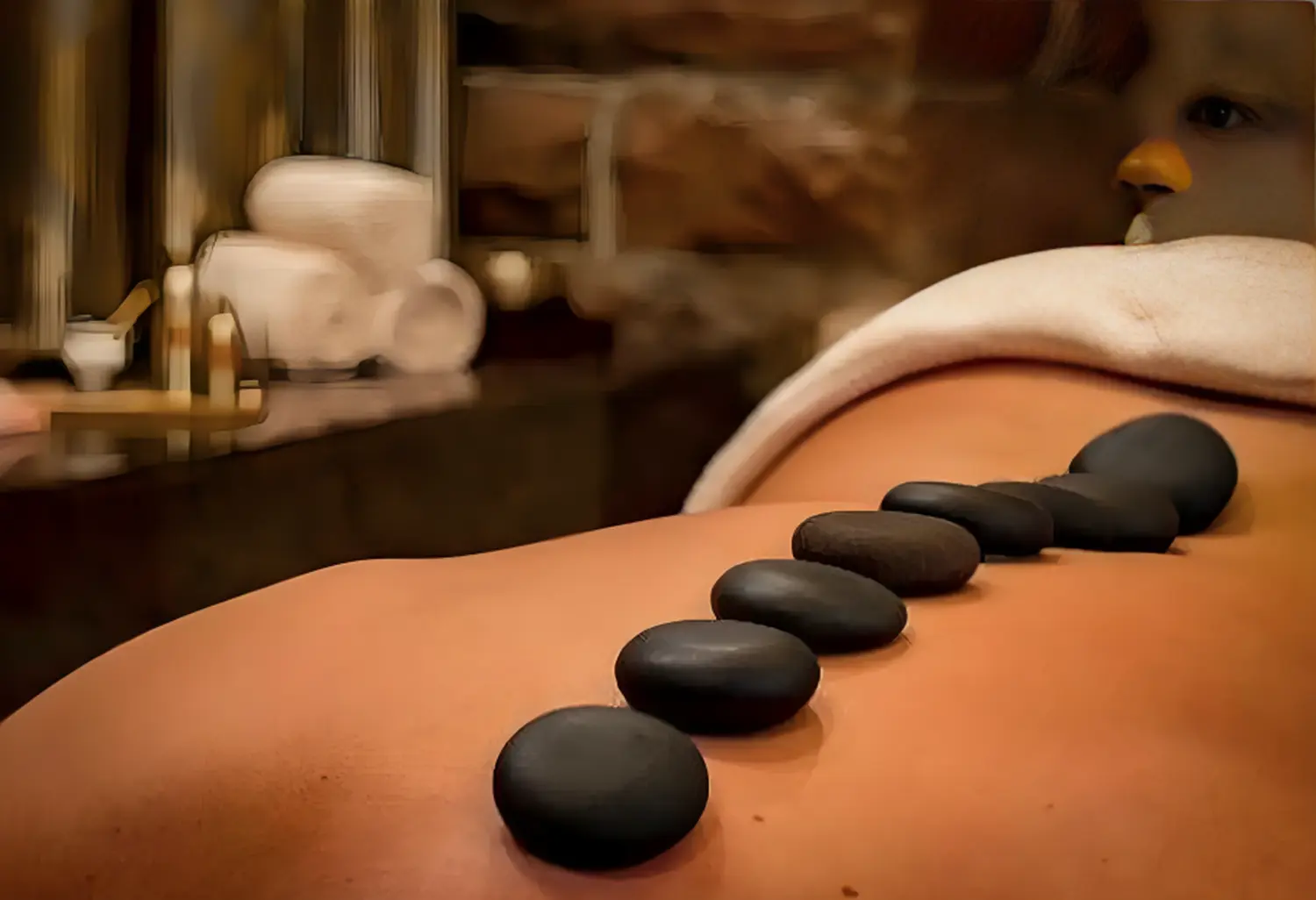 PhysioGym+Leipzig - Physiotherapie & medizinische Trainingstherapie - Hot Stone Massage